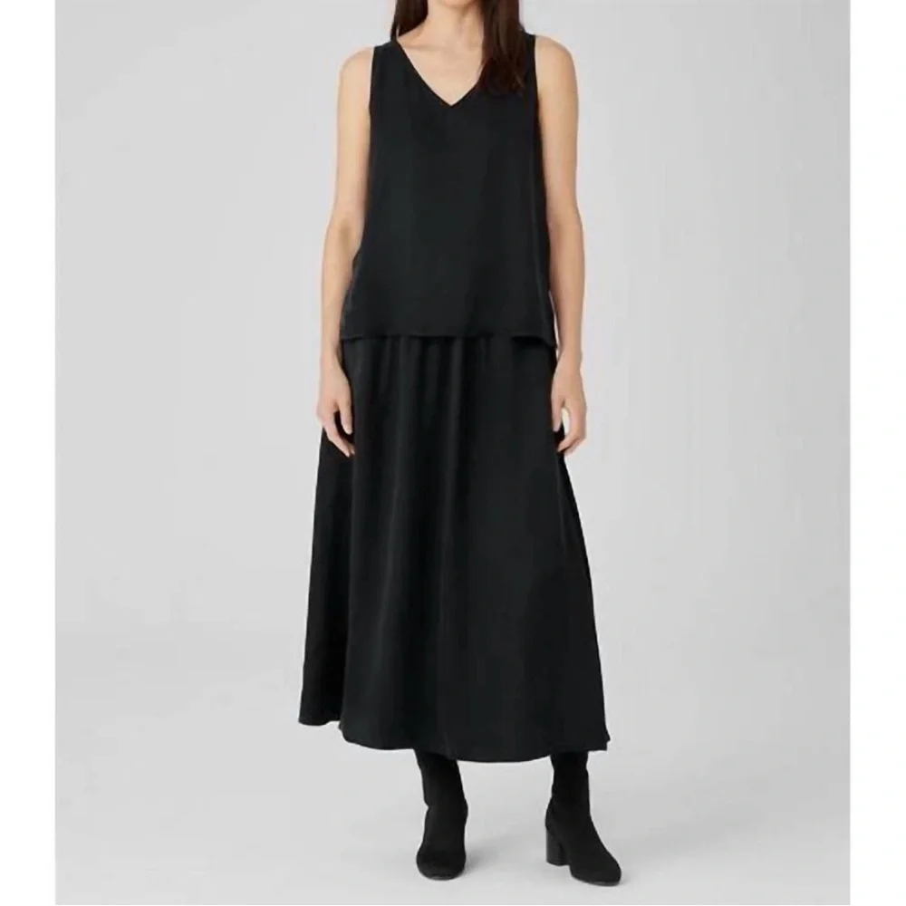NEW EILEEN FISHER gathered 100% silk skirt in black